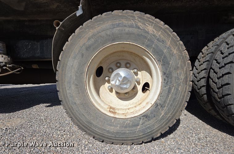 image for item EL5695 2014 Freightliner 114SD dump truck