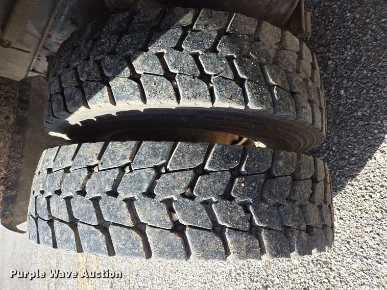 image for item EL5695 2014 Freightliner 114SD dump truck