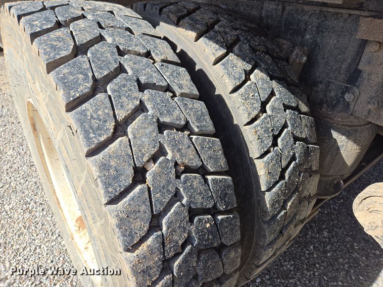 image for item EL5695 2014 Freightliner 114SD dump truck