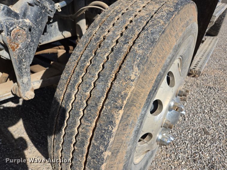 image for item EL5695 2014 Freightliner 114SD dump truck