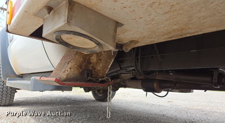 image for item EL5698 2006 Ford F550 Super Duty XLT bucket truck