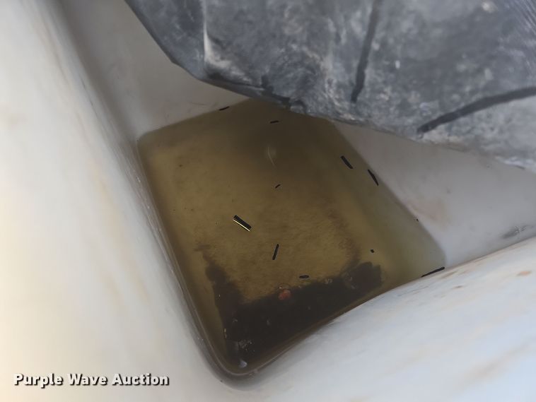 image for item EL5698 2006 Ford F550 Super Duty XLT bucket truck