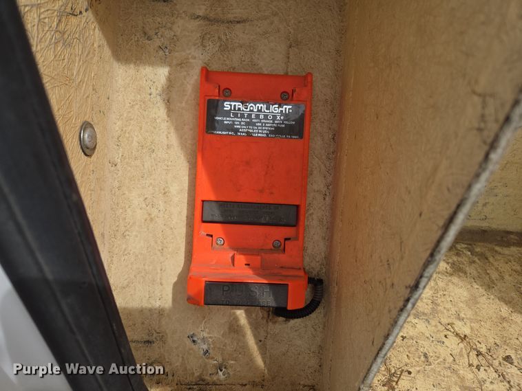 image for item EL5698 2006 Ford F550 Super Duty XLT bucket truck