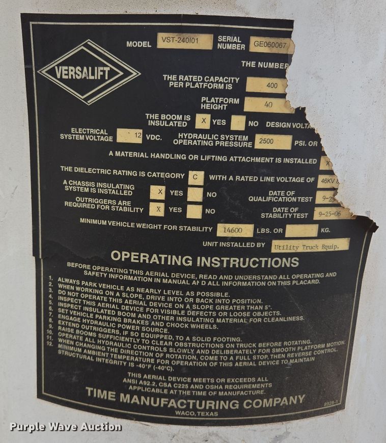 image for item EL5698 2006 Ford F550 Super Duty XLT bucket truck