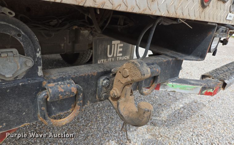 image for item EL5698 2006 Ford F550 Super Duty XLT bucket truck