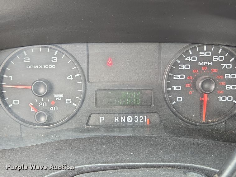 image for item EL5698 2006 Ford F550 Super Duty XLT bucket truck