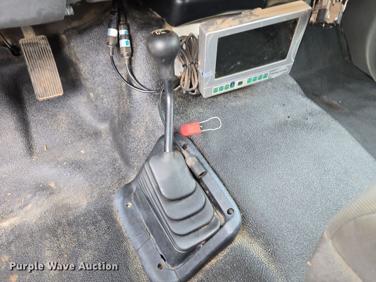 image for item EL5698 2006 Ford F550 Super Duty XLT bucket truck