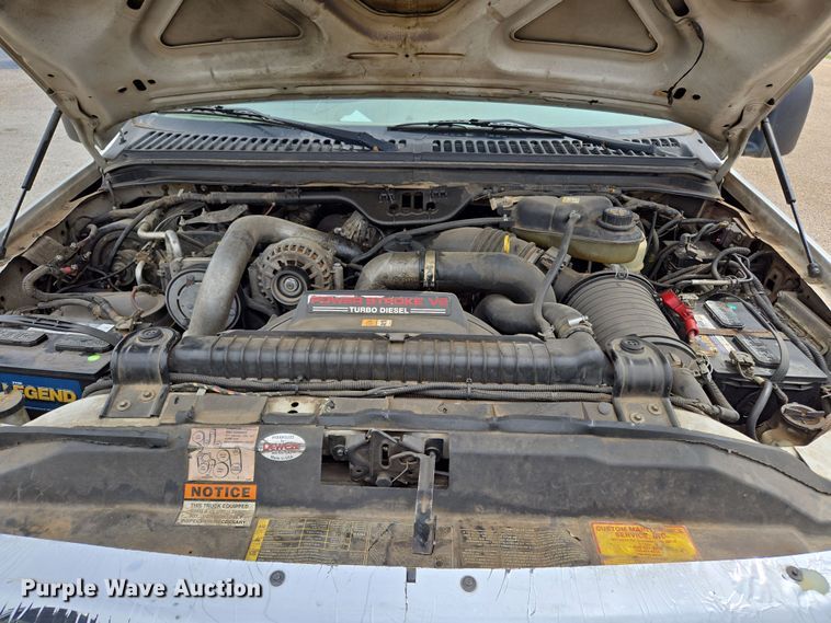 image for item EL5698 2006 Ford F550 Super Duty XLT bucket truck