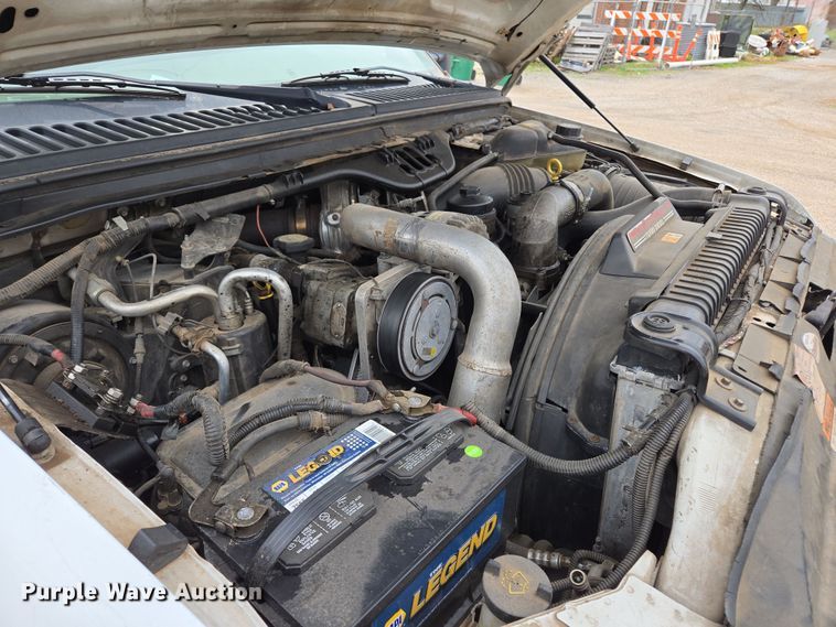 image for item EL5698 2006 Ford F550 Super Duty XLT bucket truck