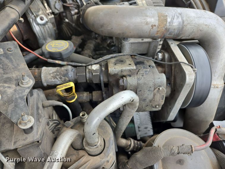 image for item EL5698 2006 Ford F550 Super Duty XLT bucket truck