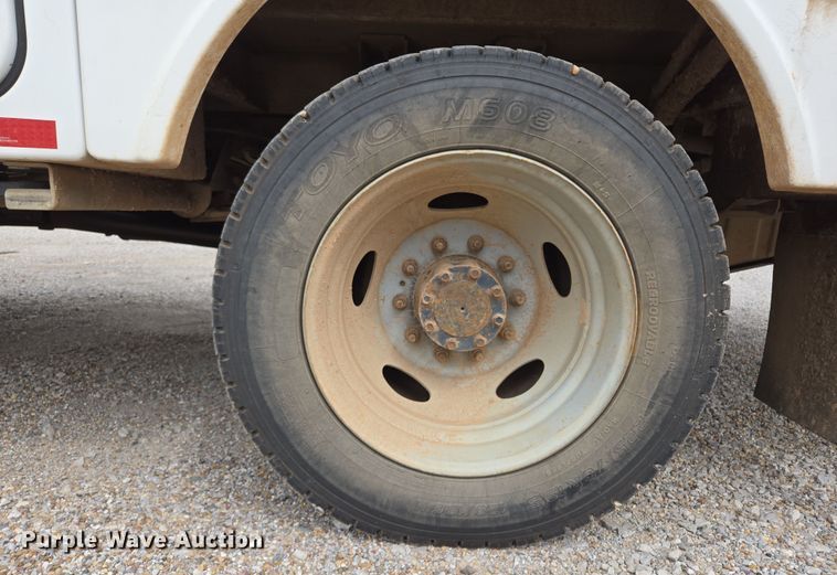 image for item EL5698 2006 Ford F550 Super Duty XLT bucket truck