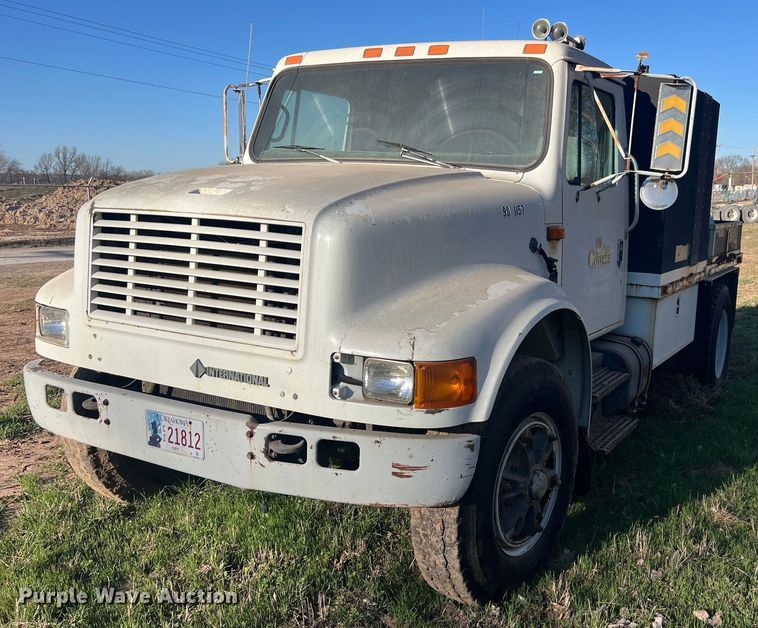 image for item EL5707 1990 International 4900 sewer jetter truck