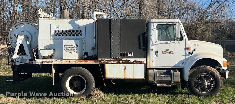 image for item EL5707 1990 International 4900 sewer jetter truck