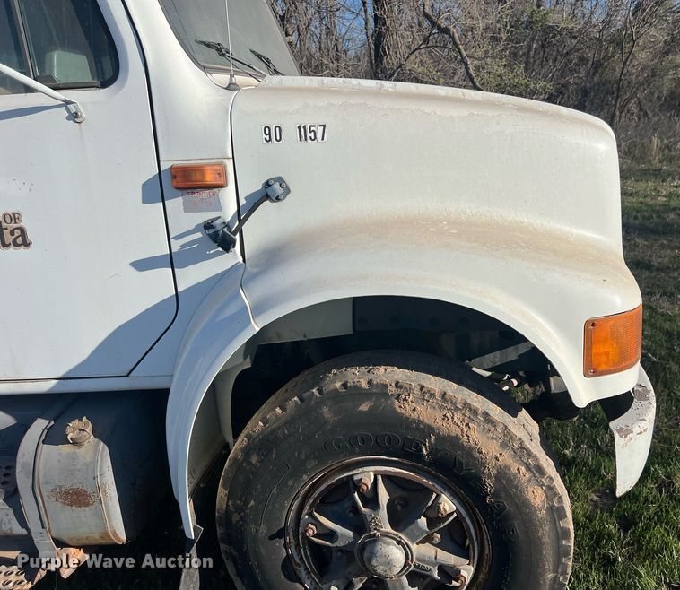 image for item EL5707 1990 International 4900 sewer jetter truck