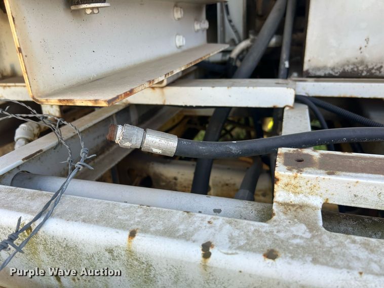 image for item EL5707 1990 International 4900 sewer jetter truck