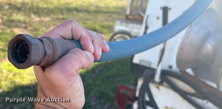 image for item EL5707 1990 International 4900 sewer jetter truck