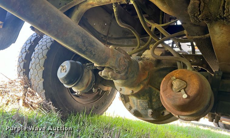 image for item EL5707 1990 International 4900 sewer jetter truck