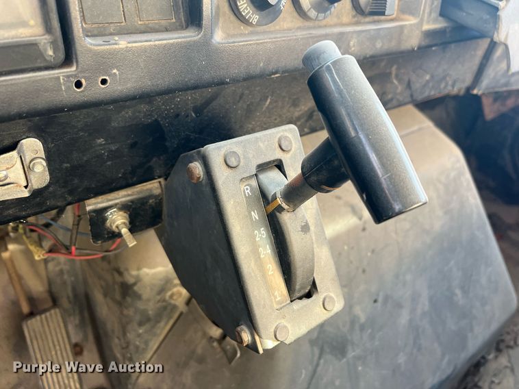 image for item EL5707 1990 International 4900 sewer jetter truck