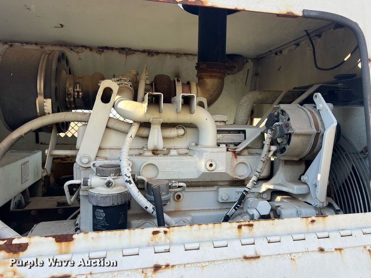 image for item EL5707 1990 International 4900 sewer jetter truck