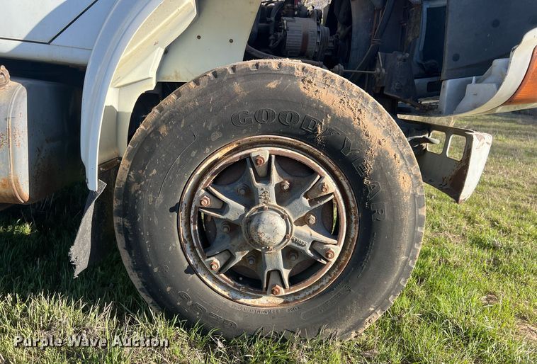 image for item EL5707 1990 International 4900 sewer jetter truck