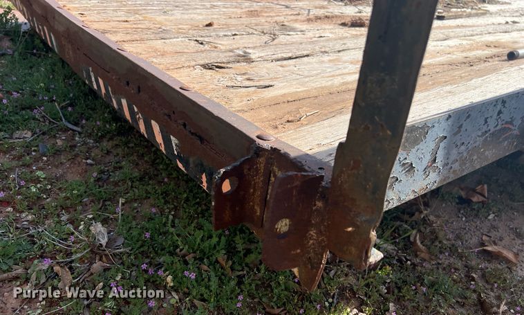 image for item EL5727 Utility trailer