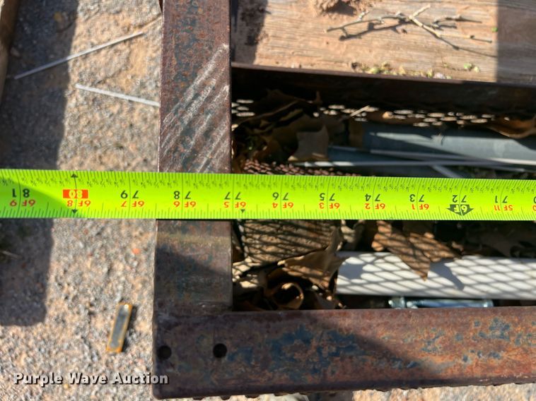 image for item EL5727 Utility trailer