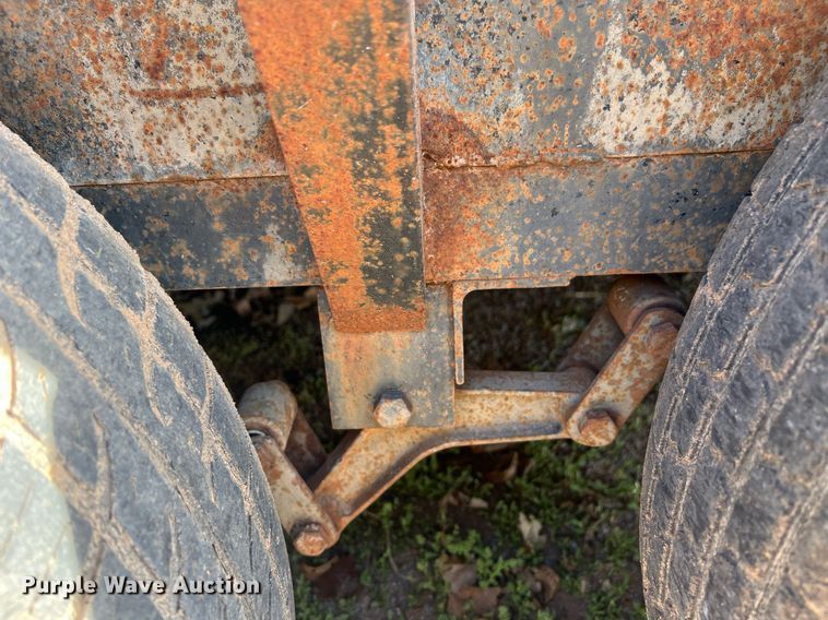 image for item EL5727 Utility trailer