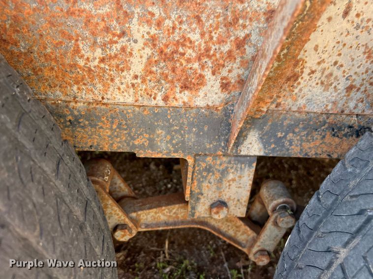 image for item EL5727 Utility trailer