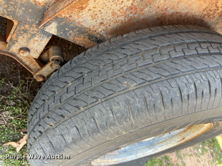 image for item EL5727 Utility trailer