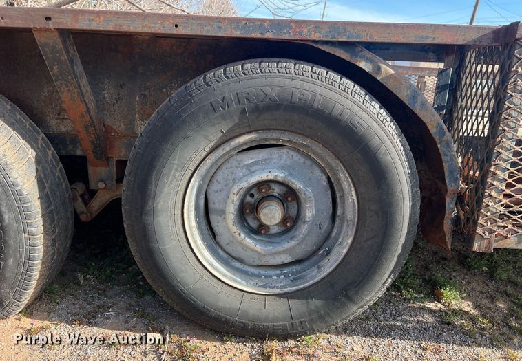 image for item EL5727 Utility trailer