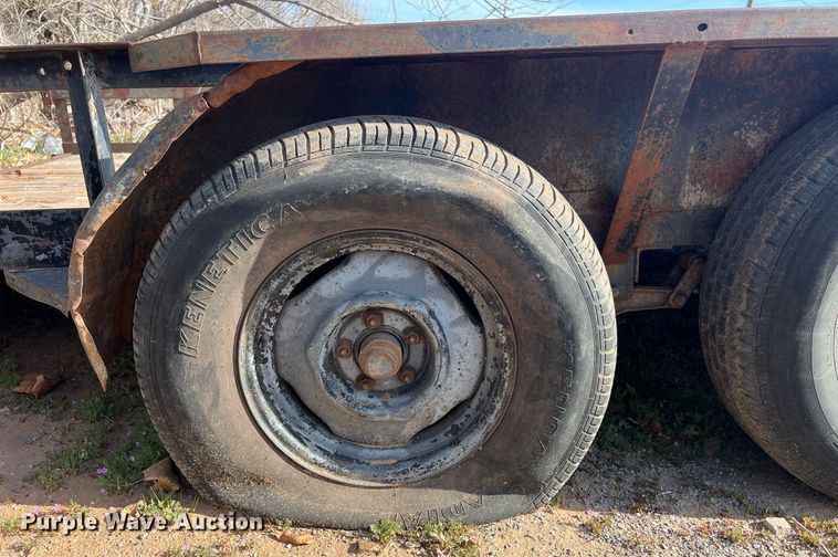 image for item EL5727 Utility trailer