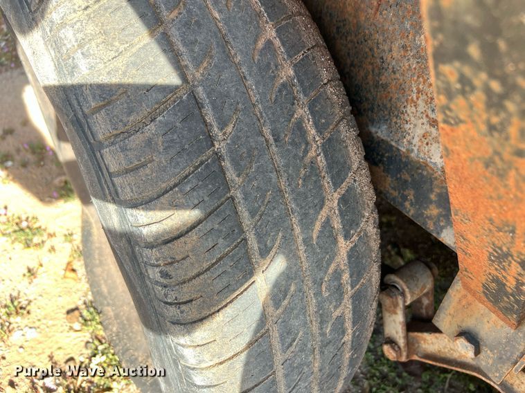 image for item EL5727 Utility trailer