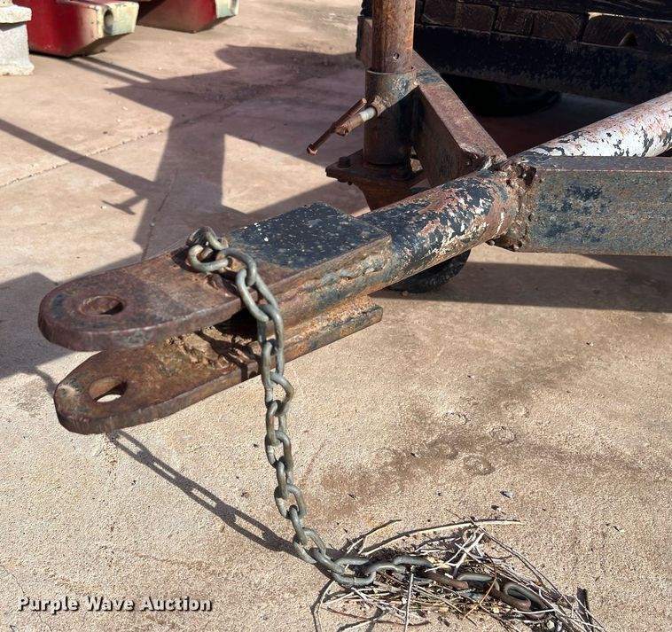 image for item EL5728 Utility trailer