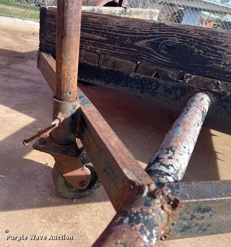 image for item EL5728 Utility trailer