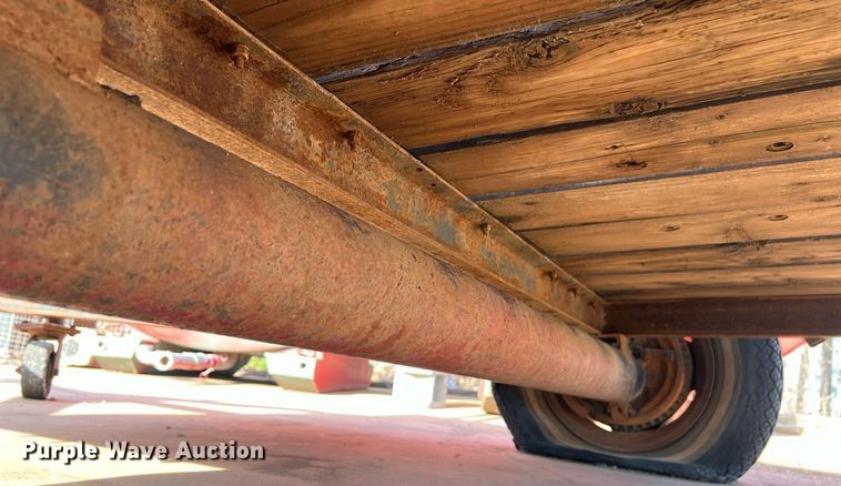 image for item EL5728 Utility trailer