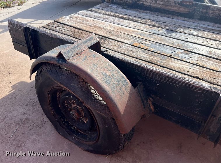 image for item EL5728 Utility trailer