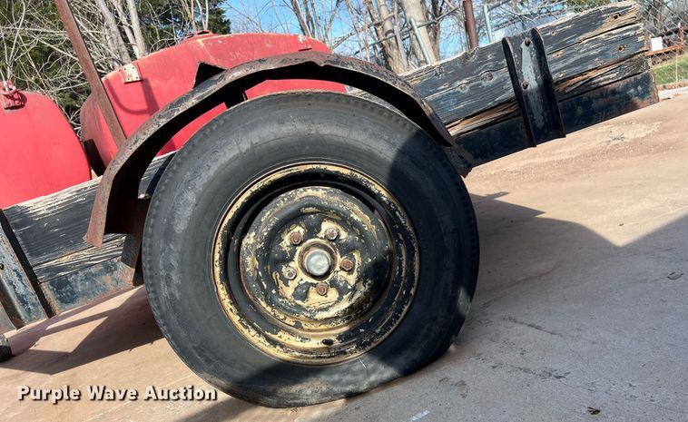 image for item EL5728 Utility trailer