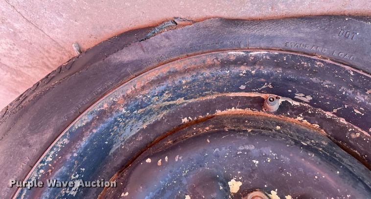 image for item EL5728 Utility trailer