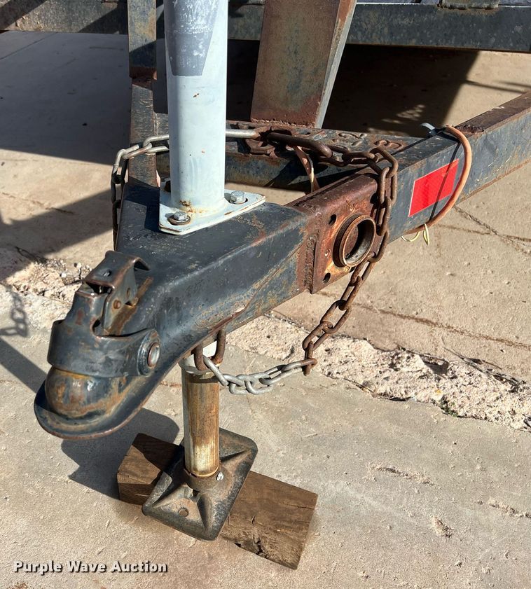 image for item EL5729 Utility trailer