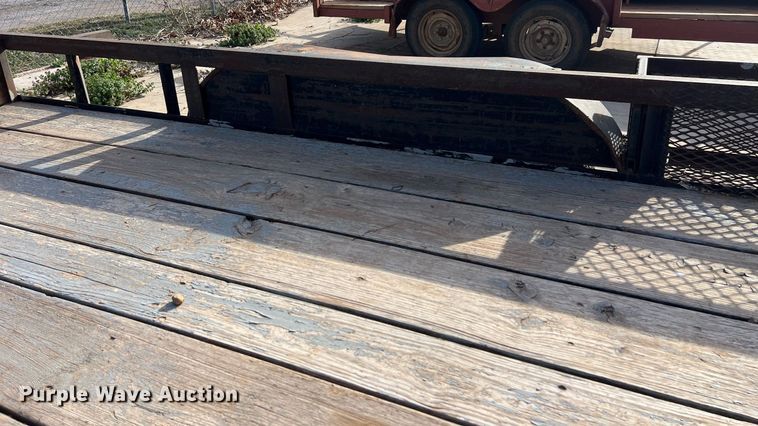 image for item EL5729 Utility trailer