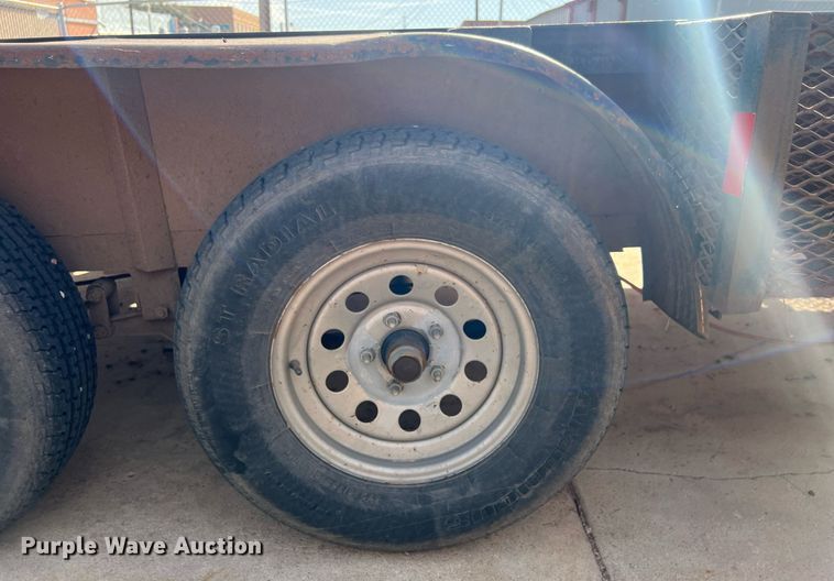 image for item EL5729 Utility trailer