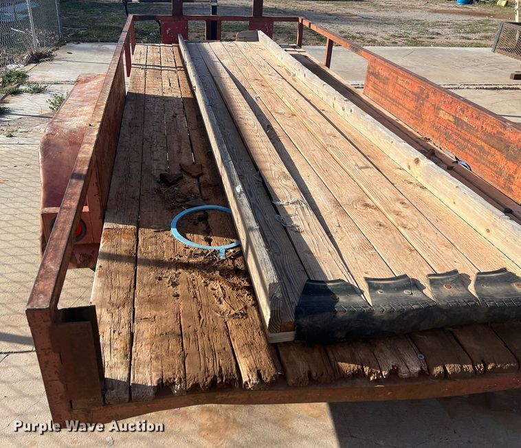 image for item EL5730 Utility trailer