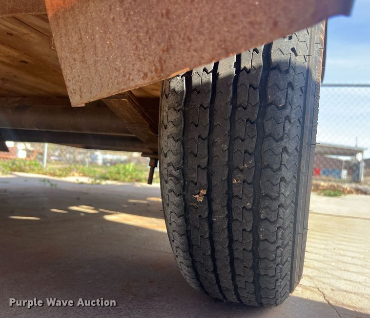 image for item EL5730 Utility trailer