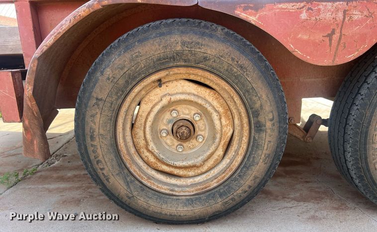 image for item EL5730 Utility trailer