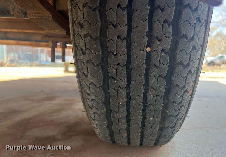 image for item EL5730 Utility trailer