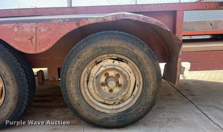 image for item EL5730 Utility trailer