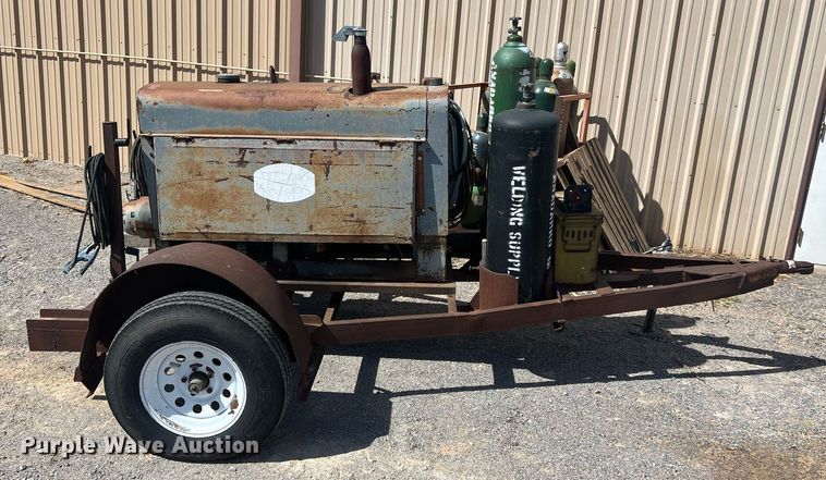 image for item EL5731 Lincoln SA-200 F-163 welder