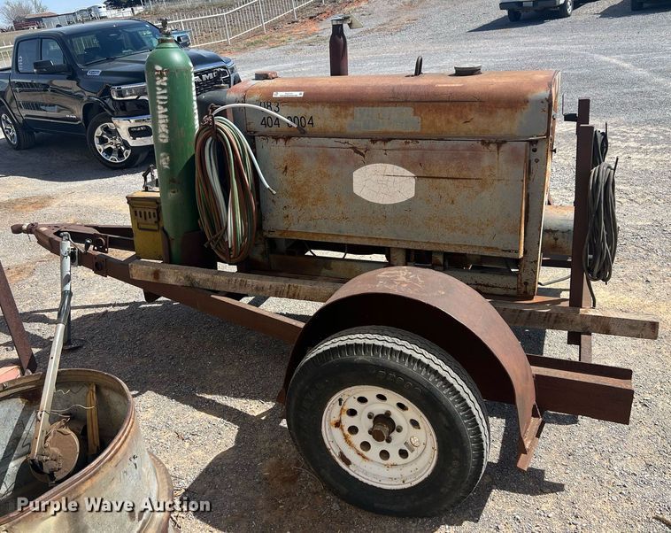 image for item EL5731 Lincoln SA-200 F-163 welder