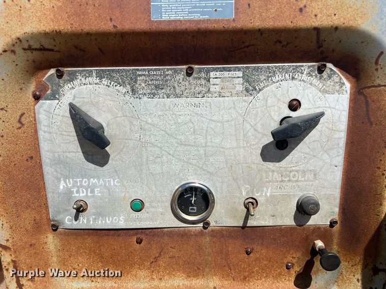 image for item EL5731 Lincoln SA-200 F-163 welder