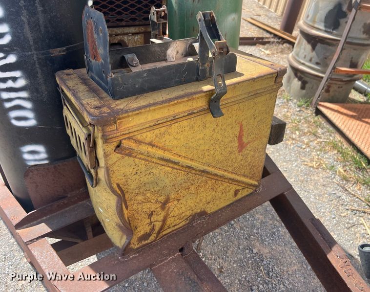 image for item EL5731 Lincoln SA-200 F-163 welder